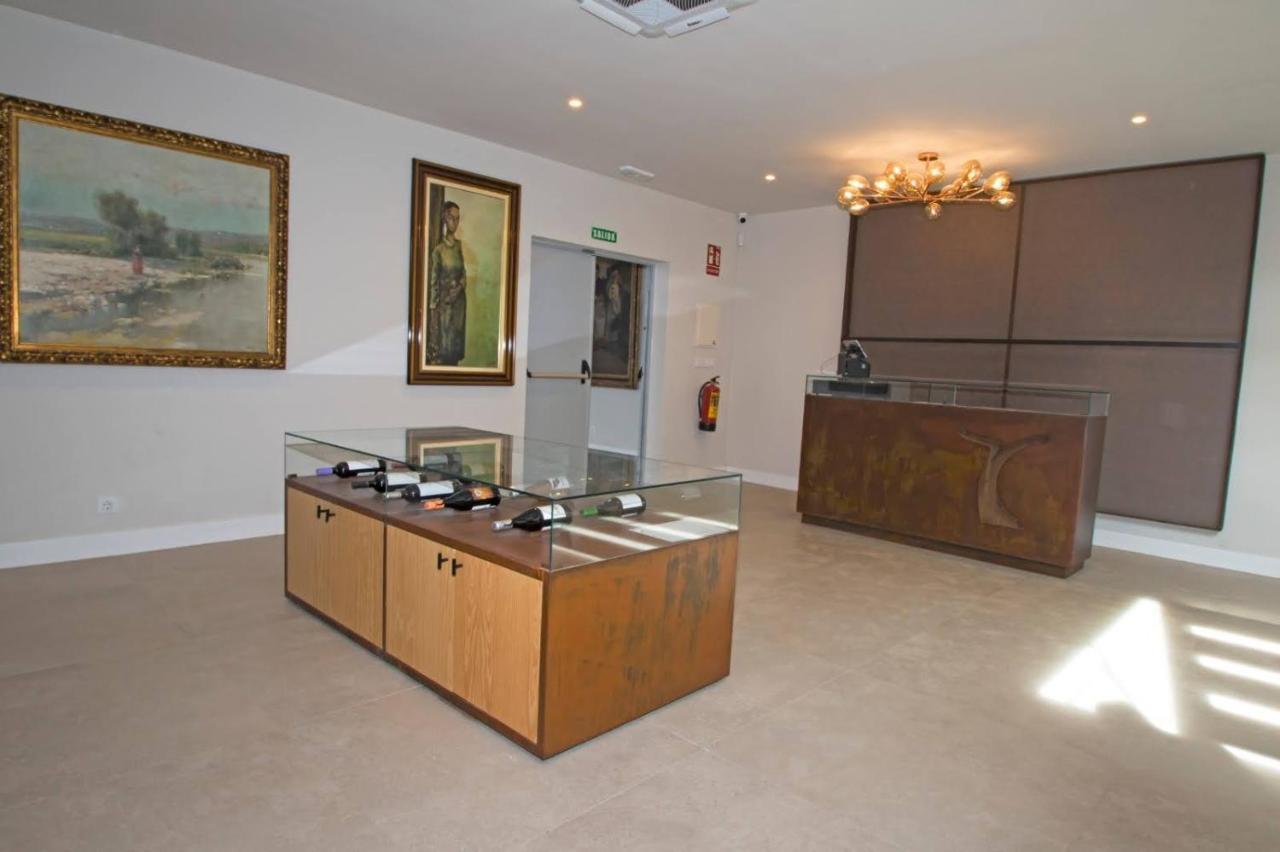 Hotel Tierras De Cebreros Ngoại thất bức ảnh